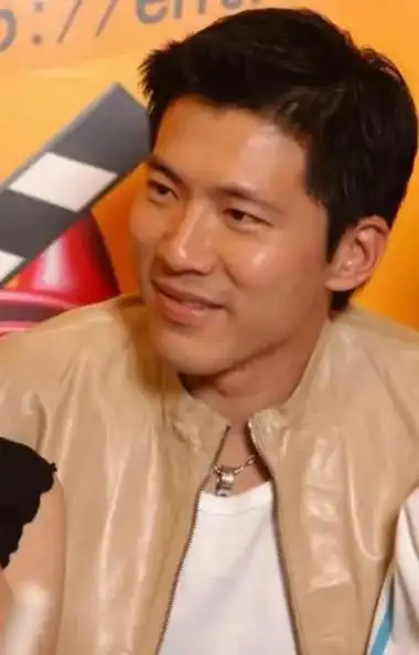 没想到有这么相似的人,十六年前发现黄少祺像我弟弟,那时候黄少 - 抖