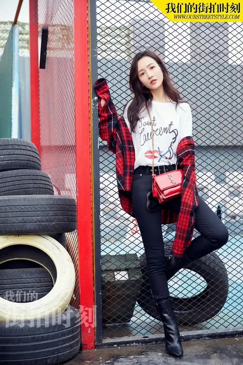 王鸥来一组好看的街拍提提神 谢谢我们的街拍时刻,期待更多美美的照片