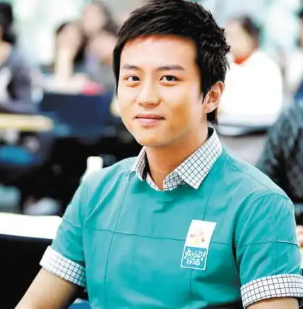 【图】中国好声音邓超唱超级英雄雅痞风十足 歌王风范震撼全场