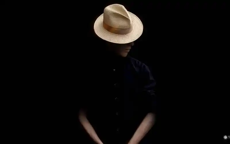 欧美个性非主流电脑桌面壁纸个性欧美精美纯黑色烟雾