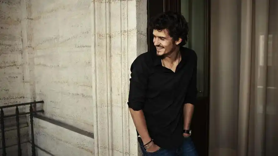 明星帅哥奥兰多布鲁姆写真壁纸欧美帅哥奥兰多布鲁姆帅哥图片欧美明星