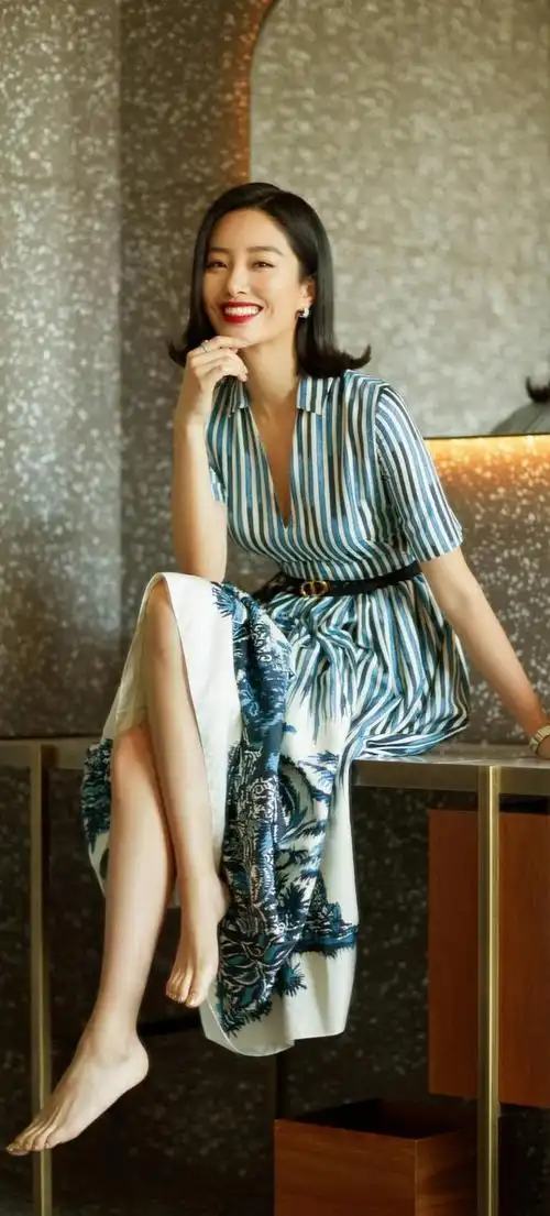 今日美图:杨采钰超高清无水印壁纸