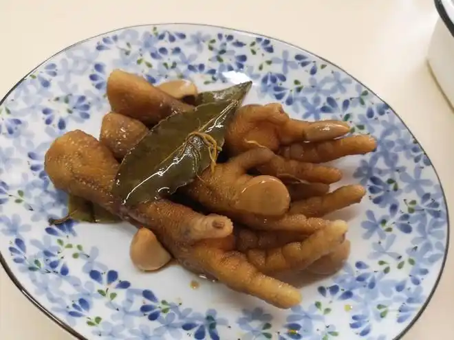 【陈醋桂皮鸡脚丫子的做法步骤图,怎么做好吃】凡家安小_下厨房