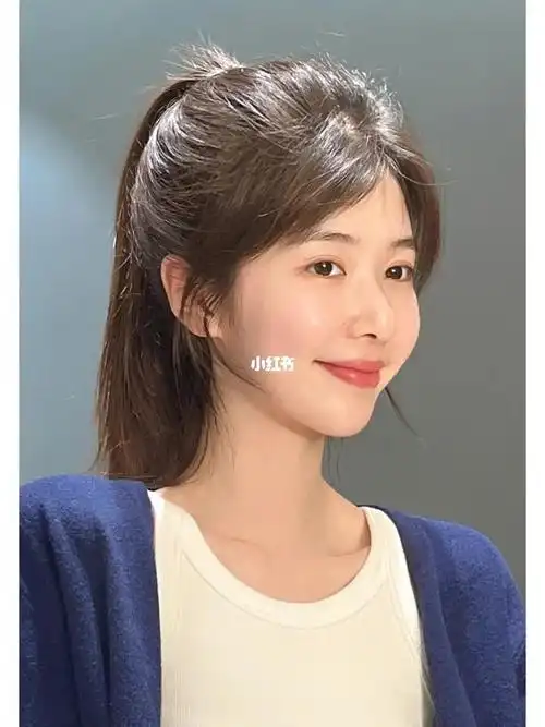 女生最好看的胎毛八字刘海 修饰太阳穴