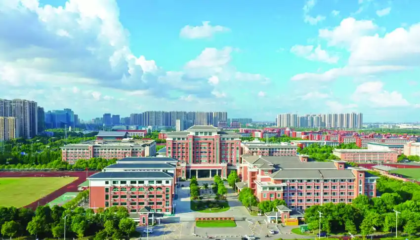 南通市天星湖中学外塑形象内修品质