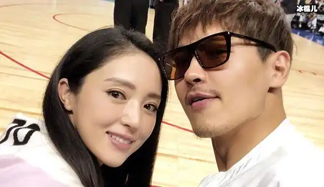 董璇高云翔两人是离婚了吗董璇微博关于高云翔的都已经删了