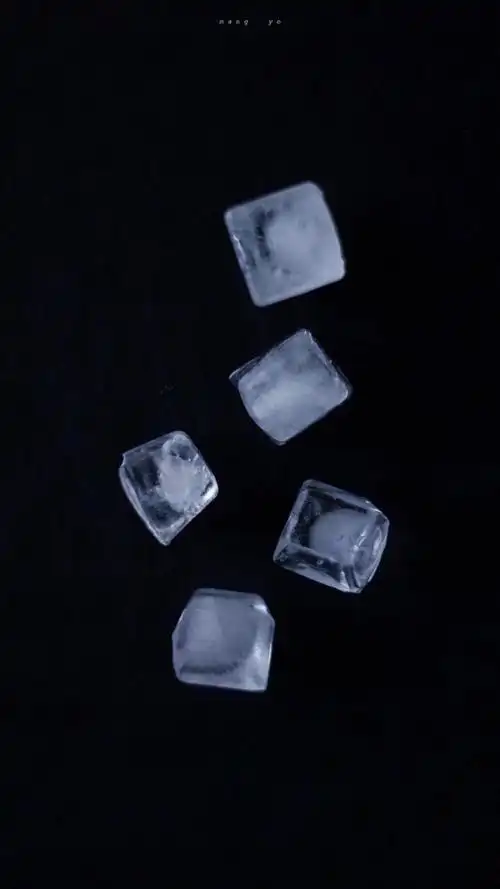 ins黑色系背景图