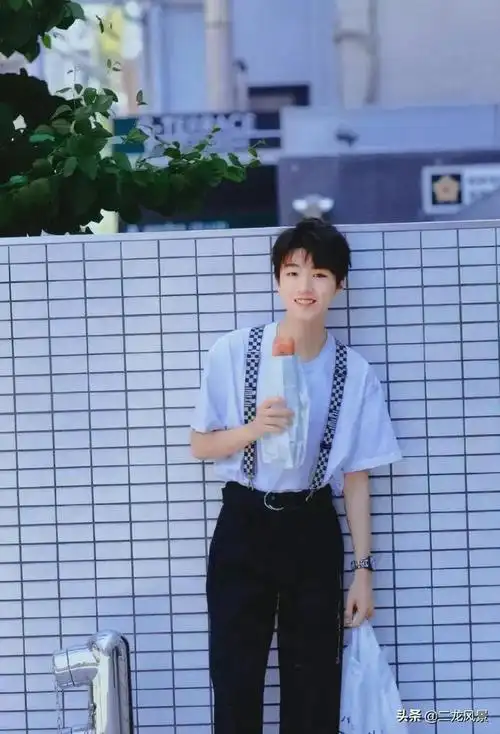 喜欢他的右下打卡集合喽,王俊凯图片大全最帅 帅气 可爱(王俊凯似气