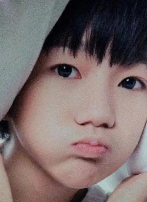 你喜欢的王源不完全是软萌系的