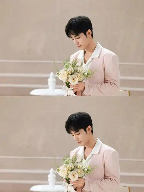 肖战花神降临##肖战粉色深v西装