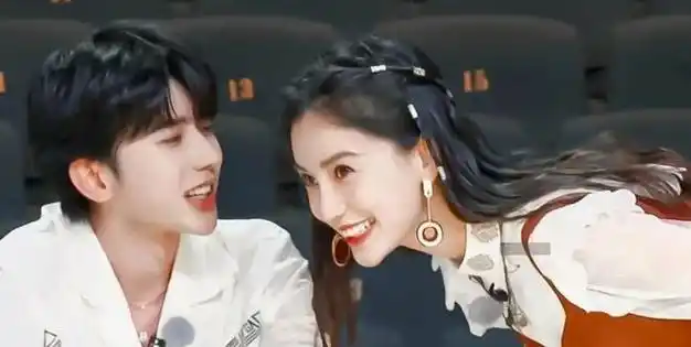 杨颖|绯闻|蔡徐坤|黄晓明_网易订阅