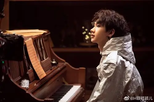 就承认一笑倾城一见自难忘 汪苏泷 - 堆糖,美图壁纸兴趣社区