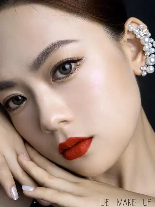 ue形象设计课堂花絮#活捉小"赵丽颖"女明星标配妆型眼线 睫毛 大红唇