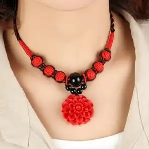 脖子饰品民族风短项链花朵吊图片