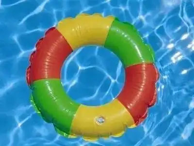 紧急提醒:千万别拿游泳圈当救生圈!已经有人出事了