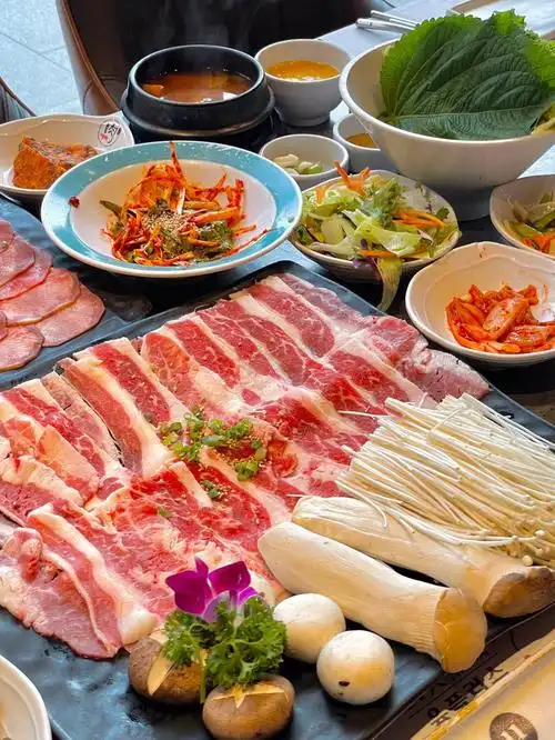 92肉加韩国料理·烤肉(财富中心店)99长城路