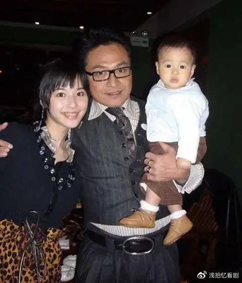 这位女星就是内地女演员,吴佳妮.