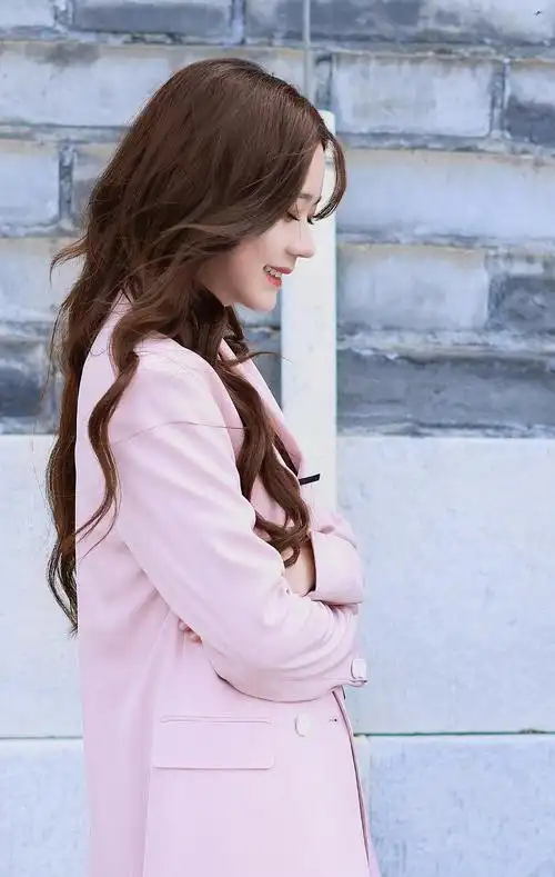 张紫宁最美中轴线饭拍