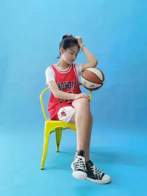 12岁女生写真集