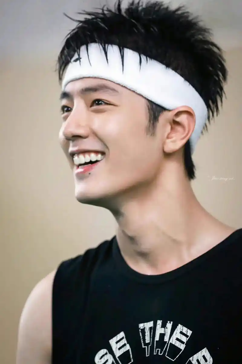 惊艳我2019的夏天!#肖战 - 抖音