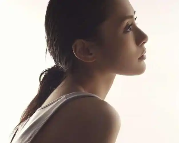 五位娱乐圈公认的侧脸最美女星个个都是360无死角