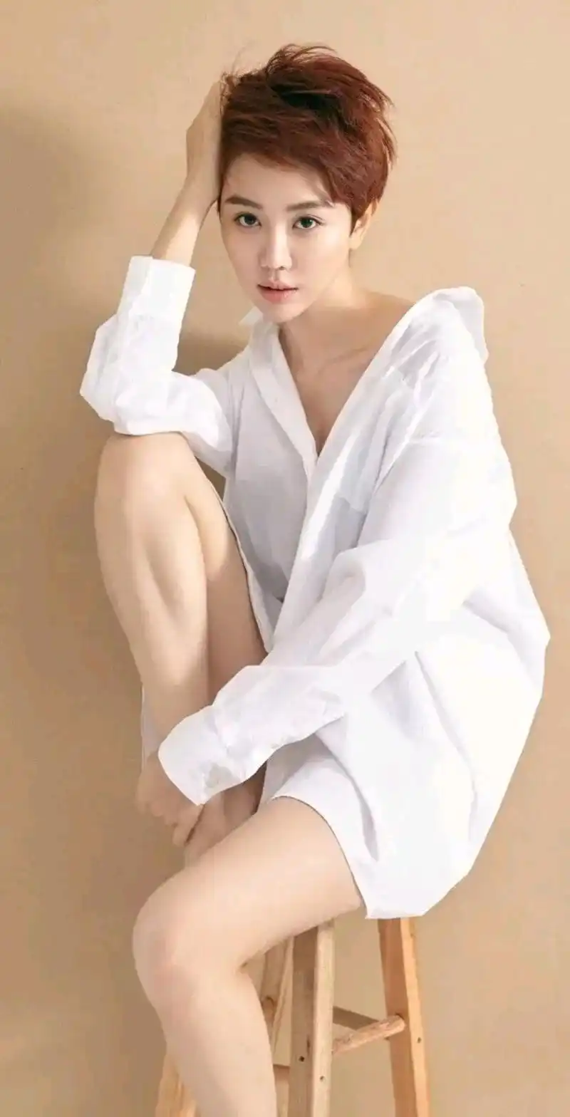 姜妍高清写真图集,身材与美貌并存,性感迷人