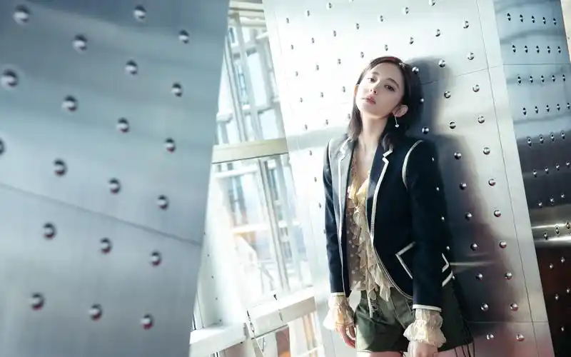 古力娜扎品牌代言高清图片桌面壁纸