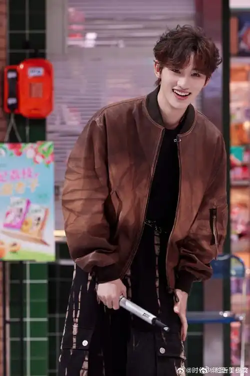 丁程鑫hi6新目标干净下班##丁程鑫加入你好星期六一周年