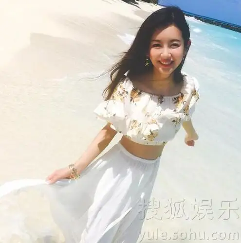 孕肚说没就没张子萱晒露腰美照