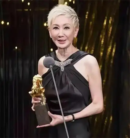 36年,63岁被抛弃,如今越活越美|徐克|施南生|林青霞|好莱坞_网易订阅