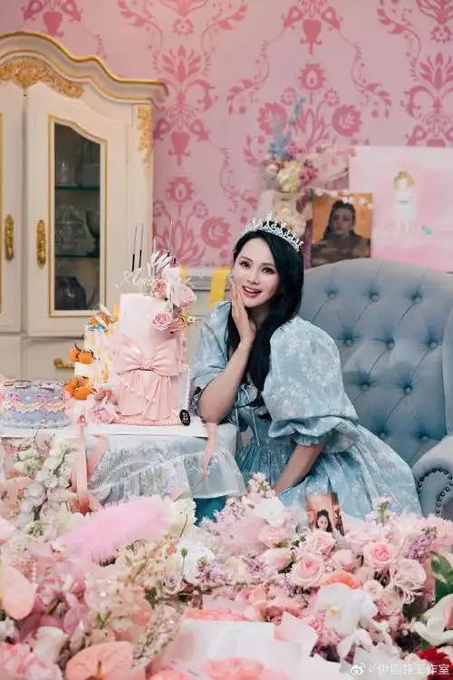 伊能静在上海庆55岁生日自爆满脸针眼打水光针真实容颜曝光