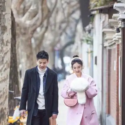 《怦然再心动》黄奕与男嘉宾故地重游 热聊儿时共同回忆