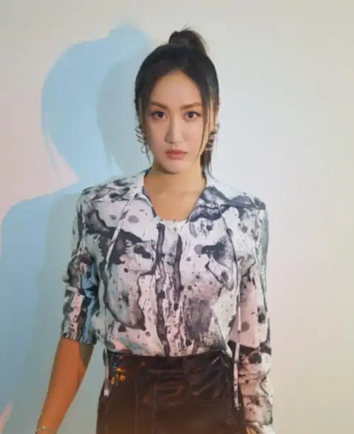 每日更新陈粒的经纪人微信号tzcm2022