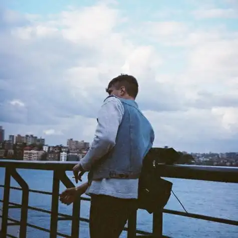 背影好看的男生就一定长得帅?女生觉得对