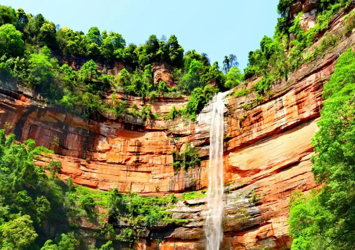 五一解忧之旅:来赤水丹霞景区,看自然风光旖旎,山水间治愈自己