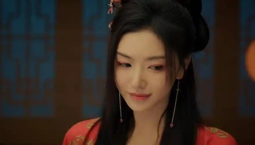 被《墨雨云间》孔雪儿惊艳了,好身材遮不住,红肚兜吊带装太吸睛