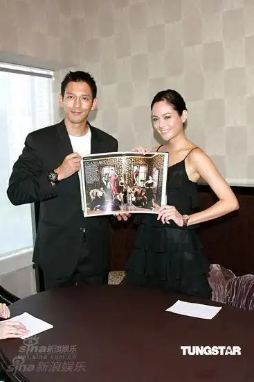 图文:林子祥出席发布会--jocelyn为名表代言