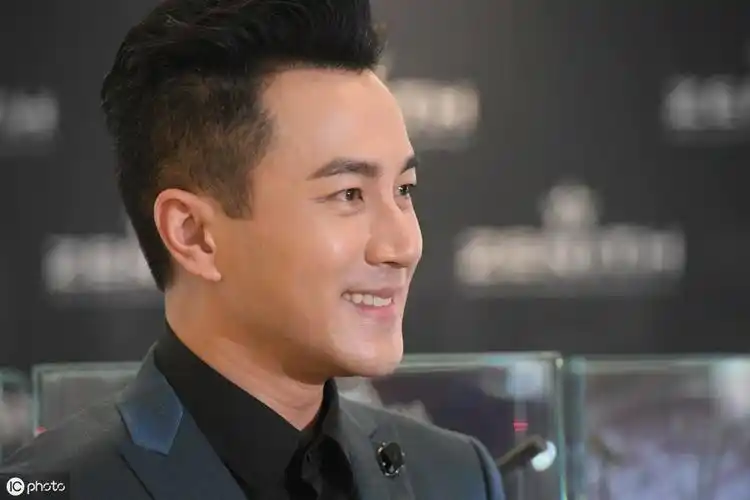 刘恺威多大?  刘恺威多大