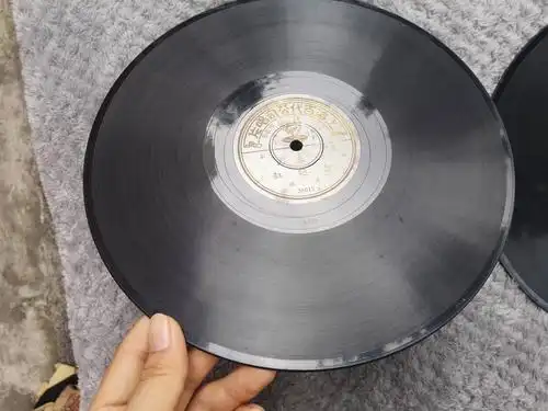 民国老唱片回收 黑胶唱片回收报价