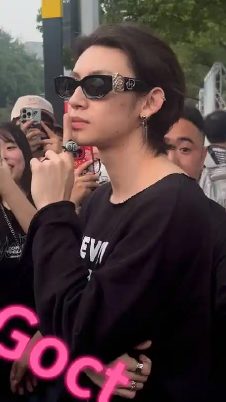 小鬼把更多时间花在音乐上##小鬼和粉丝面对面过中秋