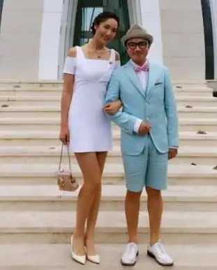 国际华裔小姐冠军)李亚男系身高175cm的双料选美