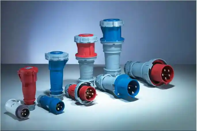 ip44 4p 32a防尘插座 户外连接器插座 工业大电流大功率插头插座