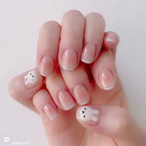 可爱腮红甲法式韩式动物美甲图片
