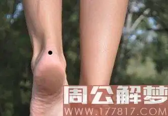 p#分页标题#e#小腿痣小腿的痣代表刻苦耐劳,有责任心,能照顾家庭.