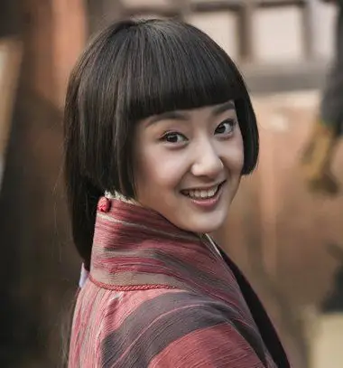 秦朝女子发髻及发饰 女生古风发髻教程