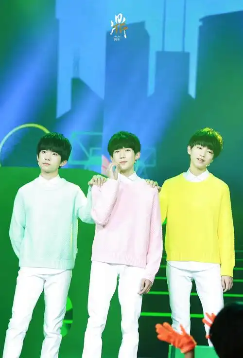 tfboys 2015上海东方风云榜