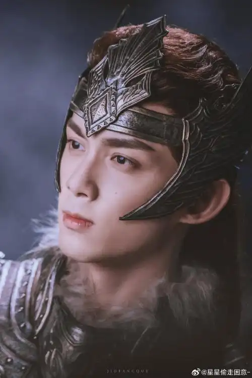 是鲜衣怒马的少年将军,是草原战神,是阿诗勒隼  96#吴磊电影群星