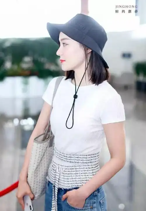 来看明星们都爱的渔夫帽怎么搭