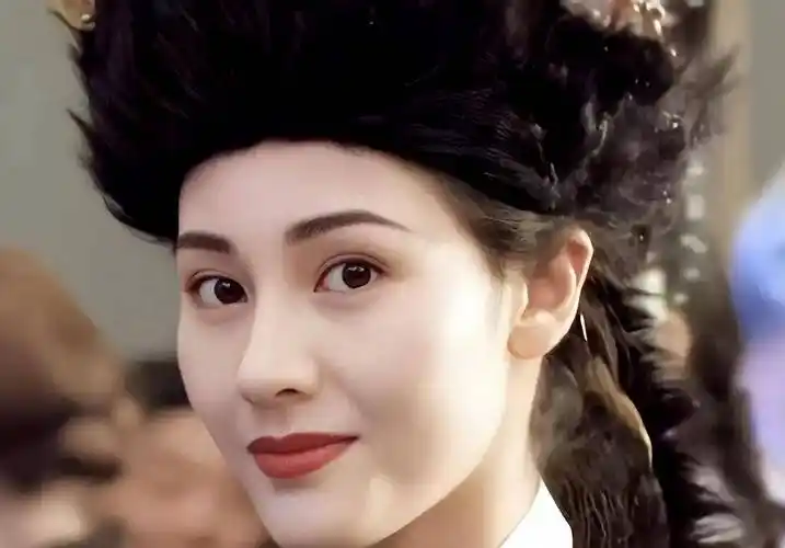 还记得最美港姐李嘉欣和许晋亨的儿子吗?基因这东西真是玄学