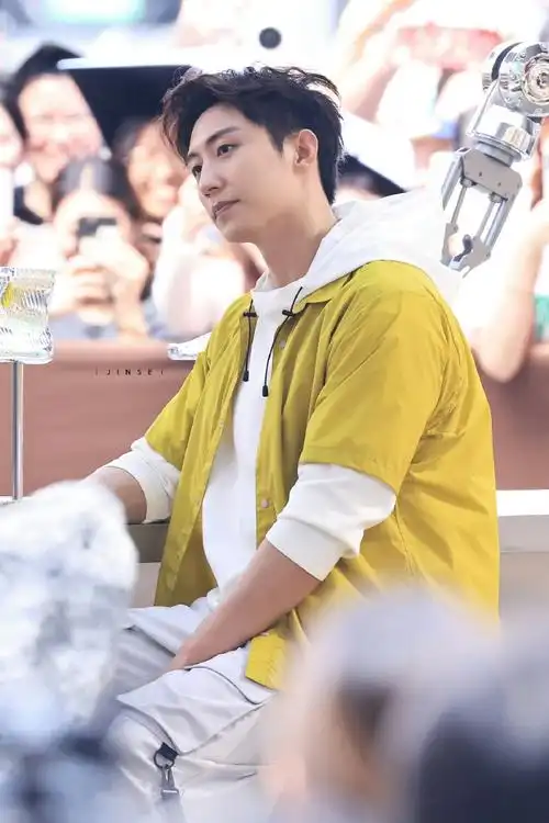 黄景瑜昨天霸总今天男大##黄景瑜深圳线下活动状态